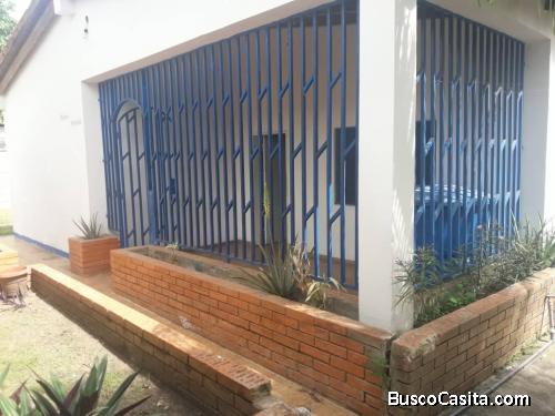 CASA-GRANJA EN EL MANZANO. SECTOR ENELBAR