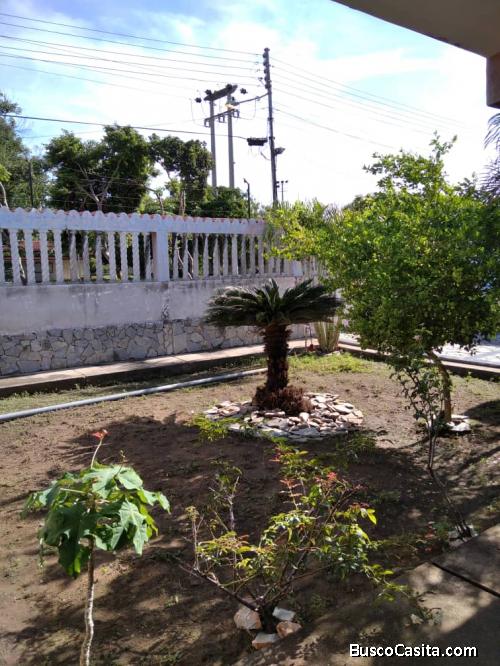 Excelente quinta ubicada en los millanes juangriego municipio marcano, isla de margarita