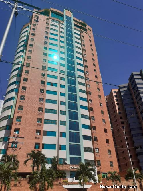 APARTAMENTO EN VENTA EN LAS CHIMENEAS RES. HOLIDAY PALACE II