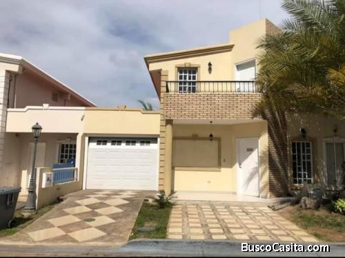 VENDO TOWN HOUSE EN LOMA LINDA COUNTRY CLUB