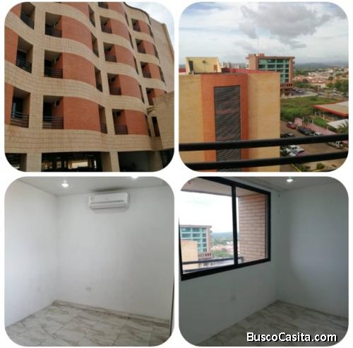 EN ALQUILER 2 CONSULTORIOS EN CLINICA CHILEMEX