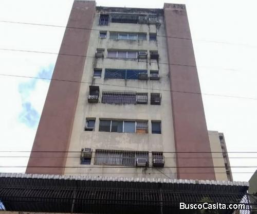 02 Apartamentos unidos internamente entre sí, con entradas independientes