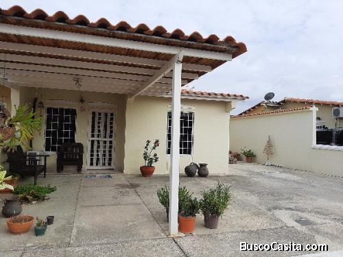 Zoraida Araujo Vende Casa en Ciudad Alianza 04244574535