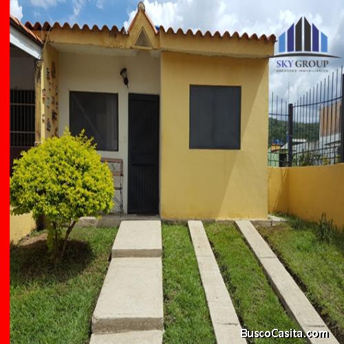 CASA EN LOMAS DE LA HACIENDA CONDOMINIO SAMANES