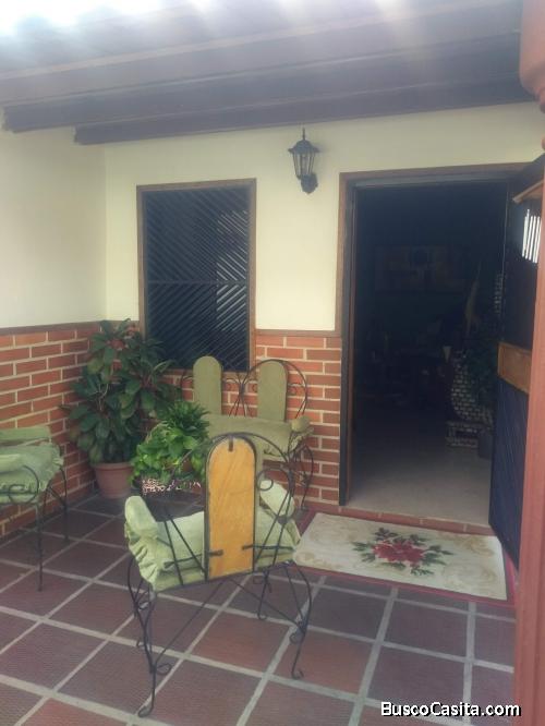 Zoraida Araujo Vende Casa en La Esmeralda 04244574535