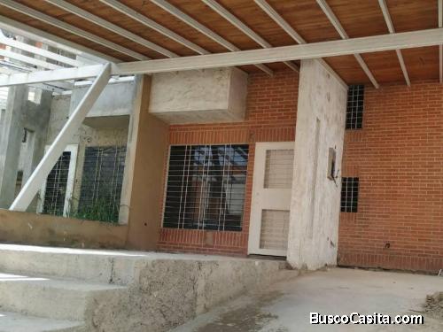 Zoraida Araujo Vende Casa en Urb. en Amazonia San Diego 04244574535