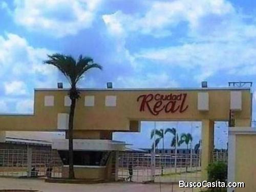 A LA VENTA TOWN HOUSE EN RESIDENCIAS CIUDAD REAL, BARCELONA