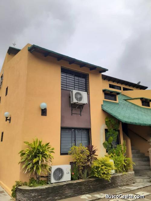 SE VENDE APARTO QUITA VILLA CRISTAL, URB MANANTIAL NAGUANAGUA