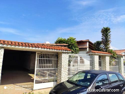 VENDO CASA EN URB EXCLUSIVA EN ENCRUCIJADA CAGUA