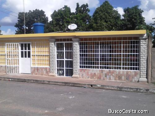 VENDO AMPLIA Y COMODA CASA SECTOR MANGOSAL DE LA PUENTE MATURIN