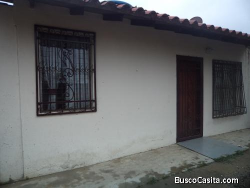 Hermosa casa en urbanismo cerrado al norte de la Ciudad