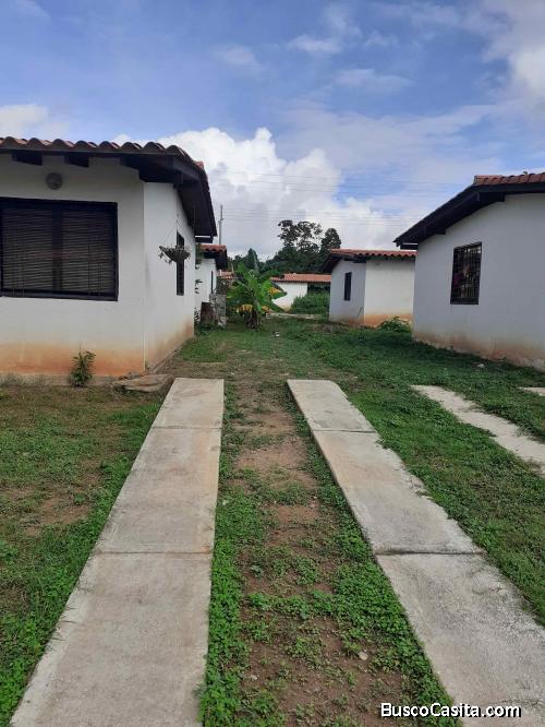 Casa a estrenar en San Diego,  sector El Polvero vía Universidad Arturo Michelena y cerca del Colegi