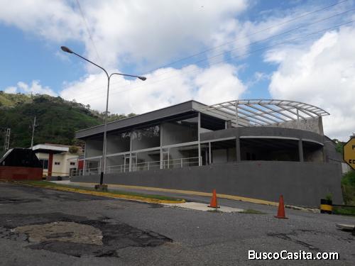 SKY GROUP PLATINUM VENDE Local en La Entrada Naguanagua