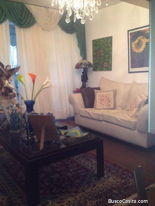 vendo acogedor apto. con vista al avila