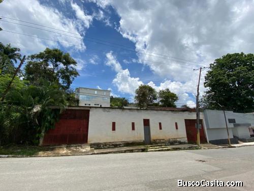 TERRENO EN COLINAS DE GUATAPAR0