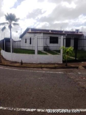 Casa en venta en privilegiada ubicaciòn dentro de la urbanización Río Aro en PZO