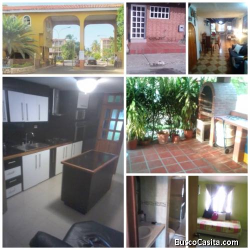 Casa en Puerto Morro, 4 Habitaciones, 2 Baños, Sala, Cocina,Comedor, Parrillera, Tanque de agua
