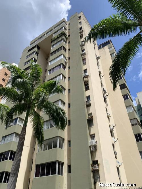 SKY GROUP PLATINUM VENDE Apartamento en El Parral, Valencia