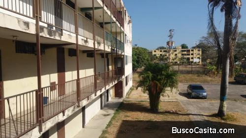 Amplio Apartamento  Ricardo Urriera en sector 04