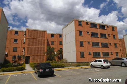 SKY GROUP Vende Apartamento en San Diego Res. Tulipan FOA-1134