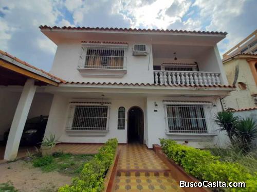 SKY GROUP PLATINUM VENDE Casa en El Trigal.