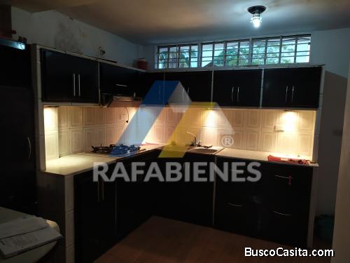 INMOBILIARIA RAFABIENES C.A VENDE APARTAMENTO EL PILAR MERIDA