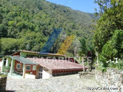 Inmobiliaria Rafabienes, CA. VENDE AMPLIA Y COMODA CASA EN SANTO DOMINGO MERIDA