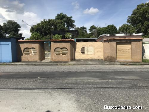 Se venden casa con local comercial en Agua Blanca, Portuguesa 