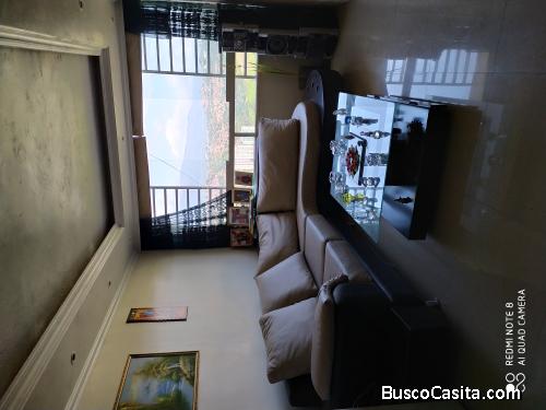 Vendo apartamento en Macaracuay.