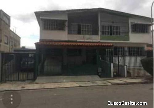 SKY GROUP PLATINUM VENDE Apartóquinta en el trigal Norte