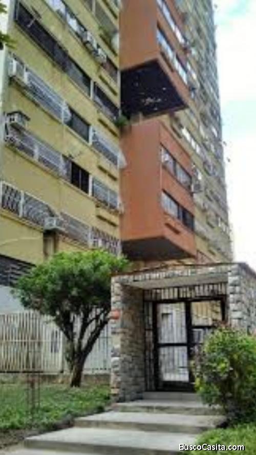 Sky Group Vende Apartamento en Mañongo Residencias Teresa FOA-870