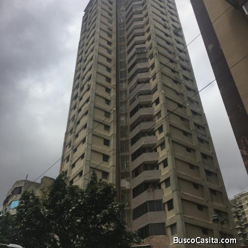 Se vende apartamento en a Av. Panteon