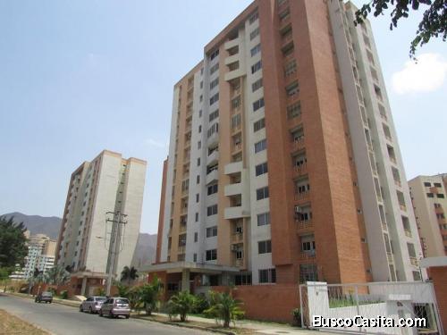 Sky Group Vende Apartamento en Mañongo Residencias Sun Suites FOA-1147