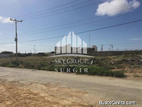 TERRENO EN PUERTA MARAVEN AV OLLARVIDES