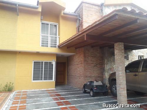 SKY GROUP Vende exclusivo Town House en Villas de San Diego Country Club