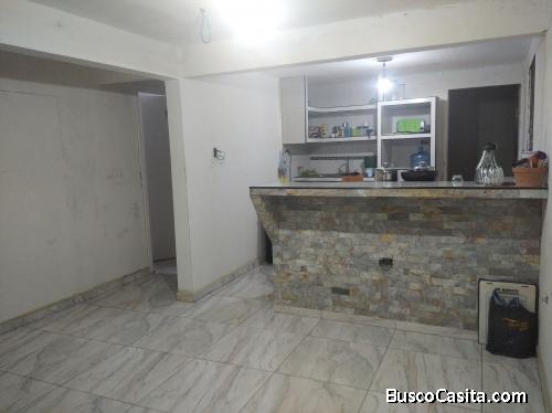 SE VENDE CASA SEMI REMODELADA CON AMBIENTE MODERNO EN PROPATRIA