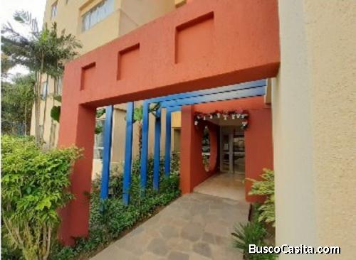 SKY GROUP Alquila apartamento en La Granja Country Club