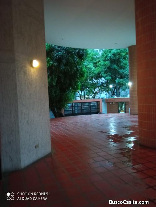 ACOGEDORA HABITACIÓN EN ALQUILER PARA CABALLERO