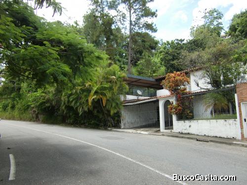 Club Hipico casa 2 plantas 