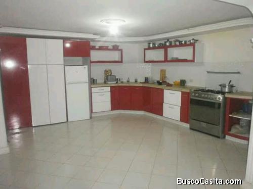 Vendo amplia casa en Villa Brasil
