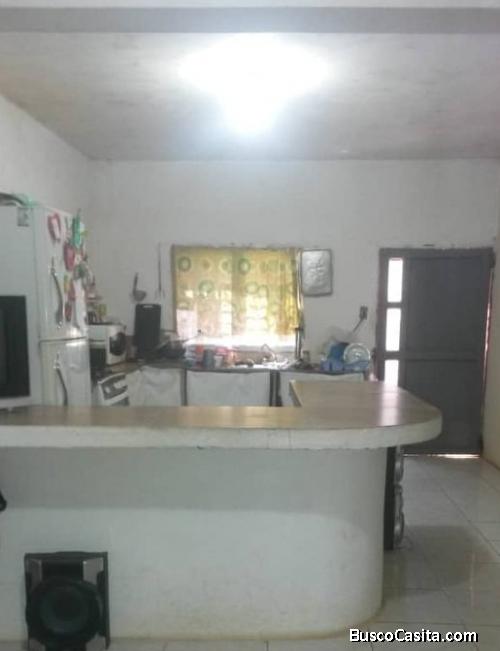 Vendo casa en Villa Aurora