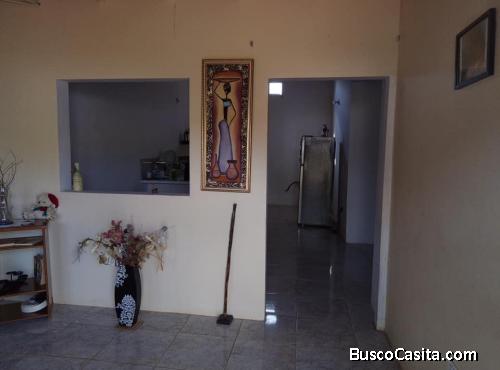Vendo casa ubicada en Santa Rosa