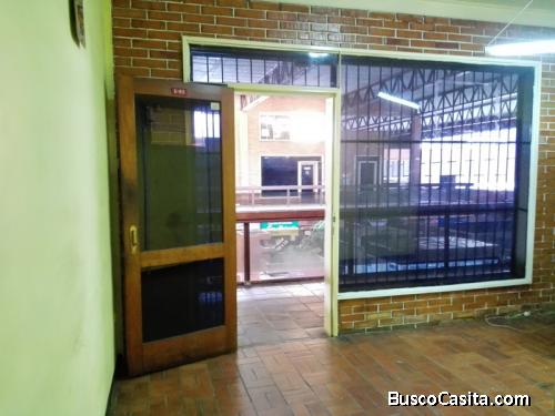 SKY GROUP PLATINUM VENDE Local comercial en Guacara.