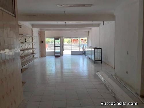 Ofrezco en alquiler local comercial en Castillito