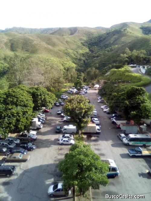 vendo apartamento remodelado en ud4 caricuao