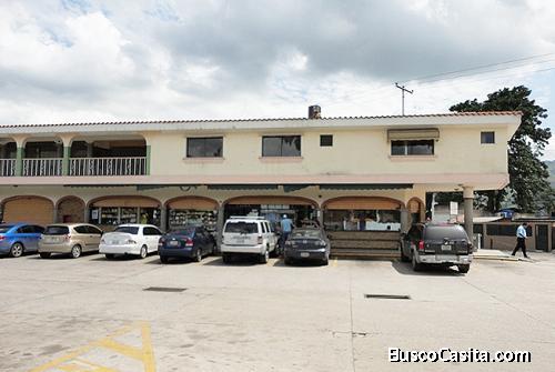 Rosangela Mendoza Alquila C.C. Rio Sil Av. Universidad Naguanagua - RLO10