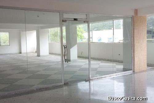 Se Vende Locales desde 93 M2 C.C. Puerto Cabello - RLO1