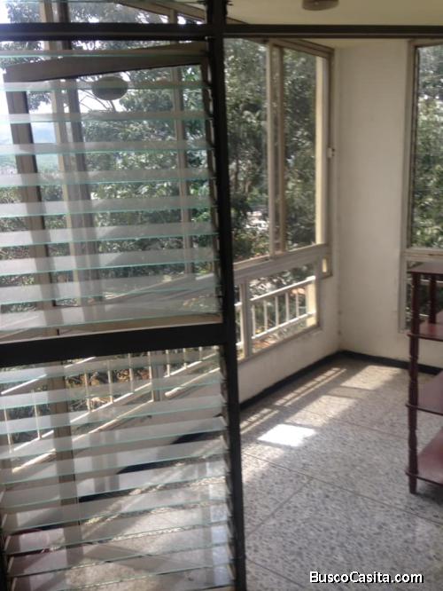 Alquilo amplio Apartamento Trigal Centro