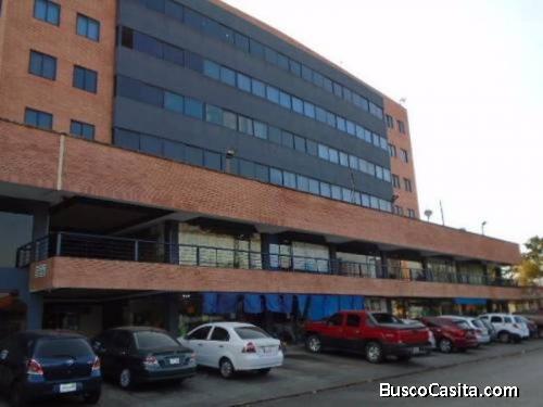 SKY GROUP PLATINUM VENDE Oficina en el C.C. Paseo La Granja