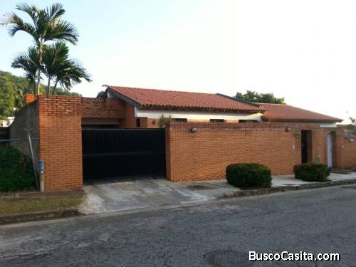 SKY GROUP PLATINUM VENDE Casa-Quinta en Piedra Pintada 